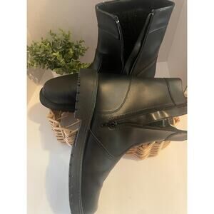 Hunter's Bay Thermolite Boots Size 9 1/2